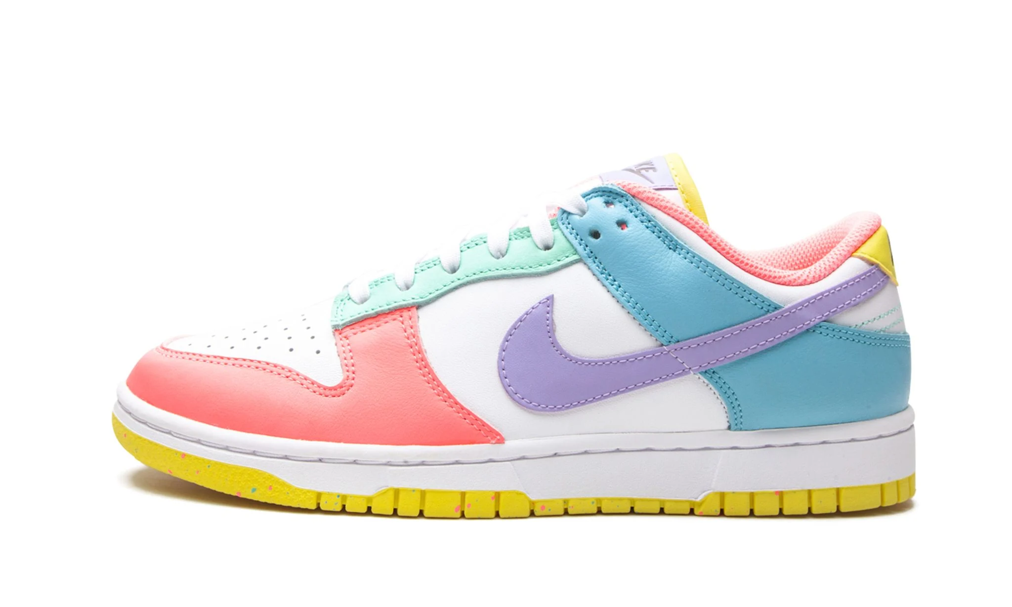 Nike Dunk Low (W) “Easter Candy”