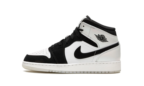 Air Jordan Retro 1 Mid (GS) “Diamond Shorts”