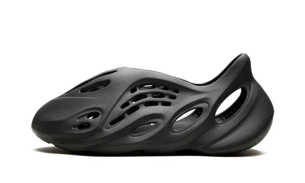  YEEZY Foam Runner Carbon 27.5㎝ Yeezy Foam Runner “Carbon” – TheSneakerMansion