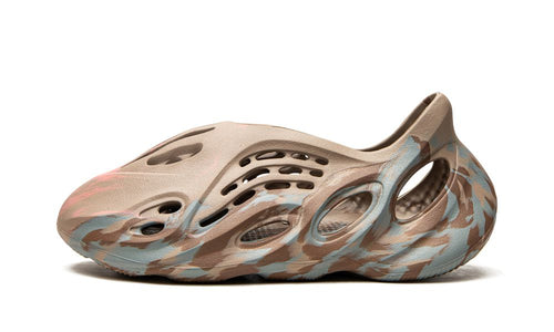 Yeezy Foam Runner “Mx Sand Grey”