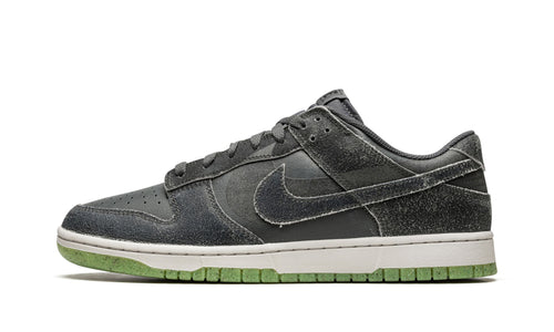 Nike Dunk Low “Halloween PRM”